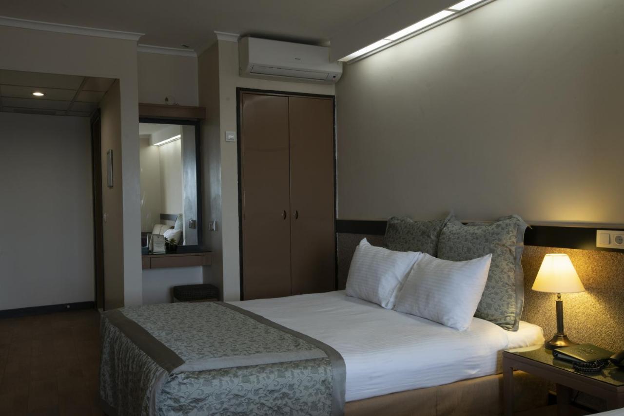 Kadikoey Rihtim Hotel Estambul Exterior foto