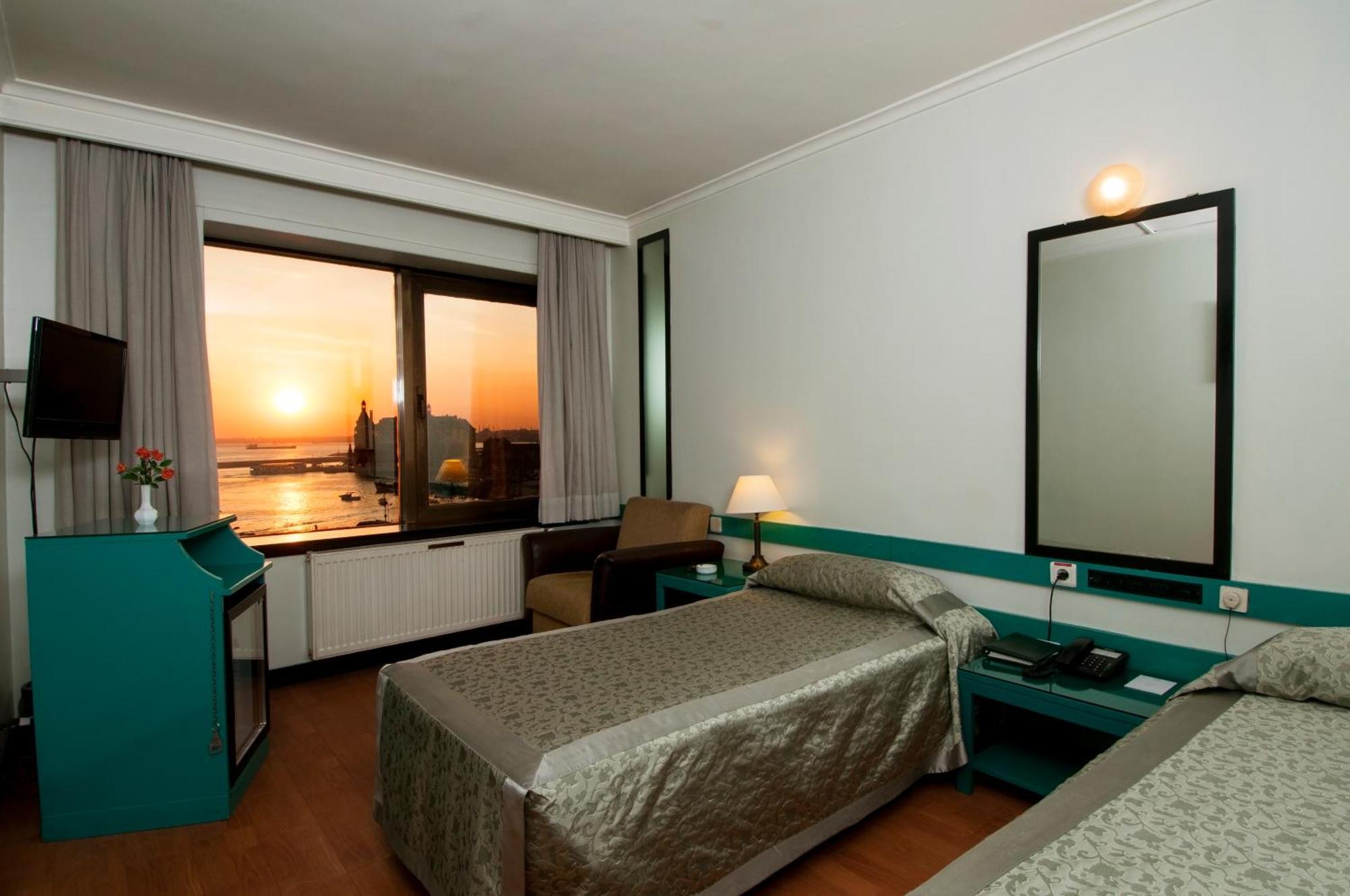 Kadikoey Rihtim Hotel Estambul Habitación foto