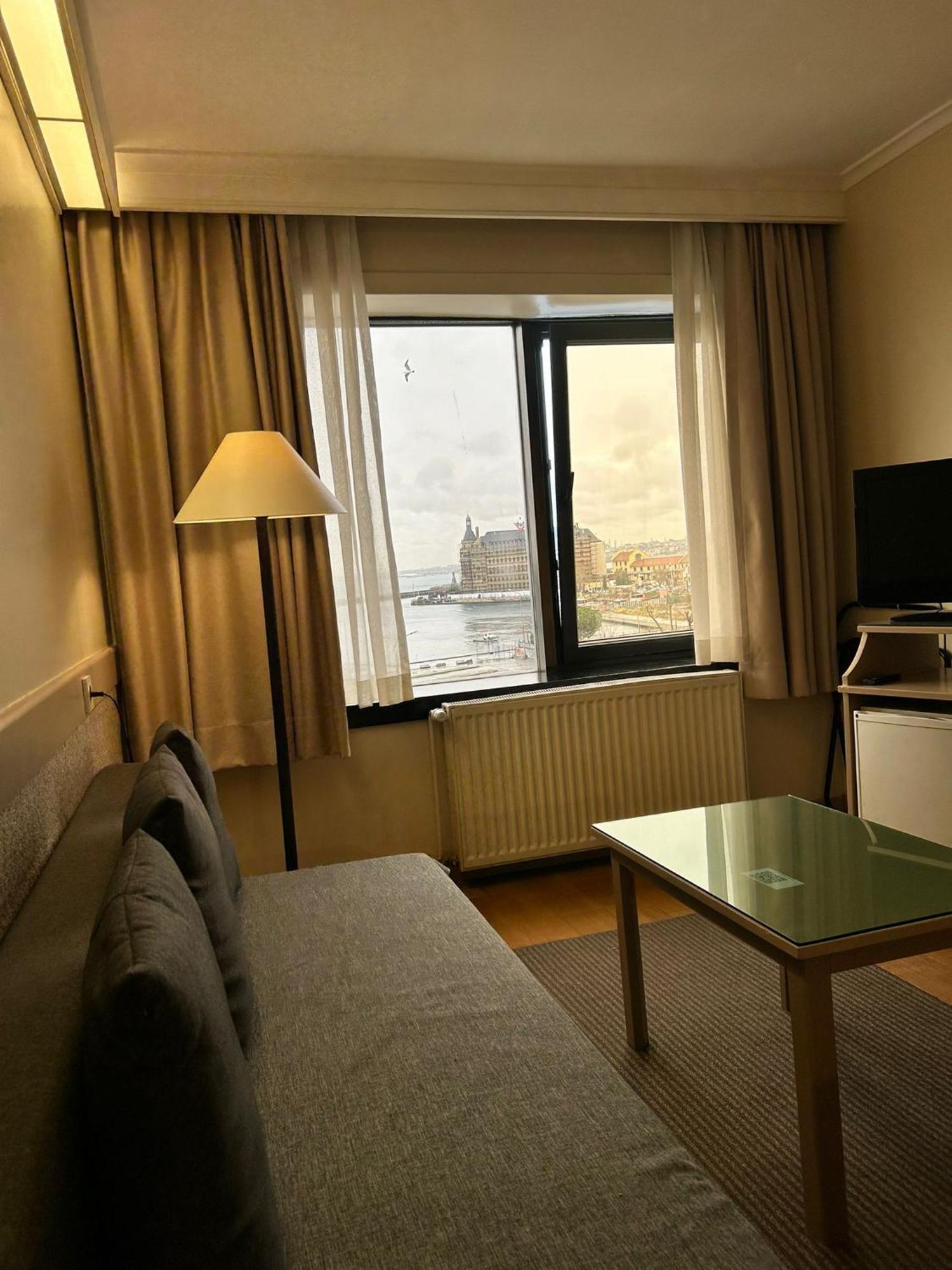 Kadikoey Rihtim Hotel Estambul Exterior foto