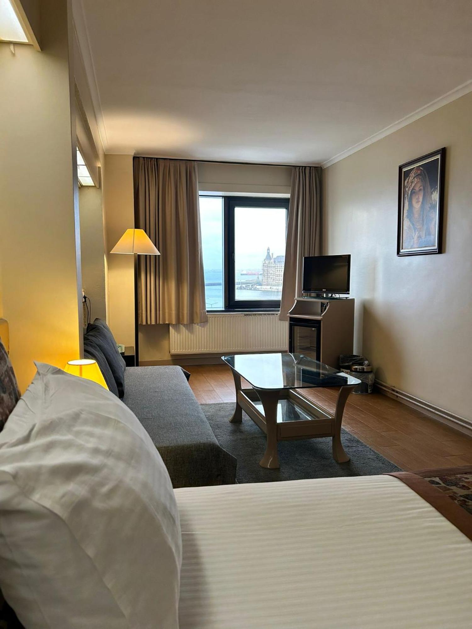 Kadikoey Rihtim Hotel Estambul Exterior foto