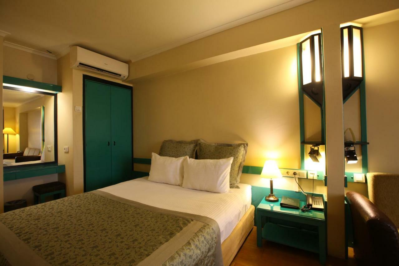 Kadikoey Rihtim Hotel Estambul Exterior foto